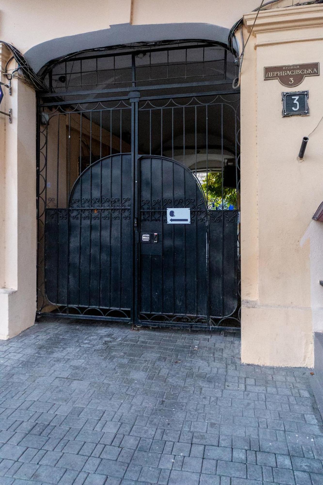 Хостел Friends House Odessa Exterior foto